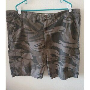 Wrangler Authentics  Camo Cargo Shorts Mens  Sz 44 Green Pants Nice